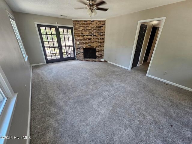 415 Whitebridge Road, Hampstead, NC 28443
