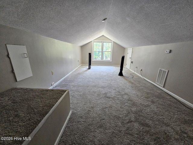 415 Whitebridge Road, Hampstead, NC 28443