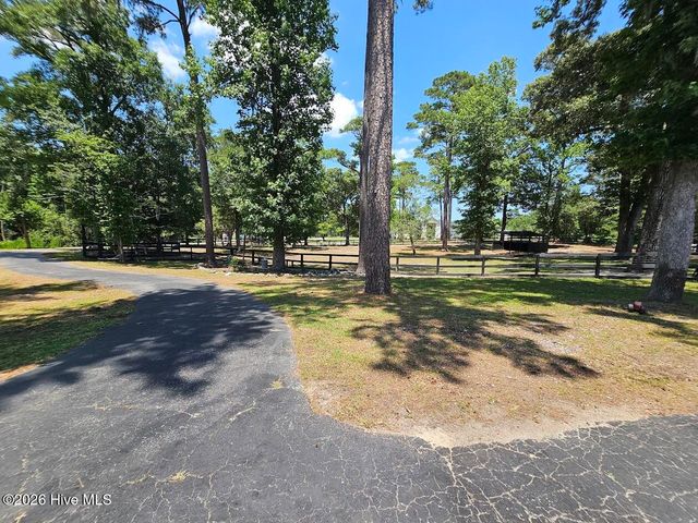 415 Whitebridge Road, Hampstead, NC 28443