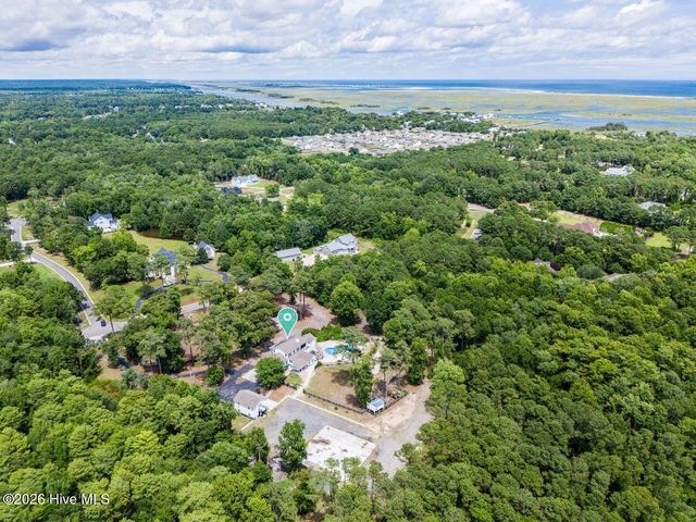 415 Whitebridge Road, Hampstead, NC 28443