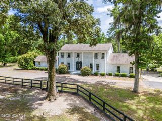415 Whitebridge Road, Hampstead, NC 28443