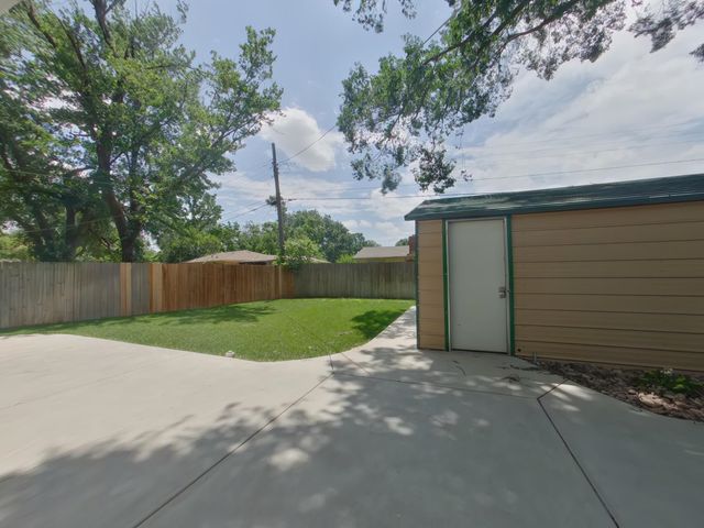 2219 W 24th St. N., Wichita, KS 67204