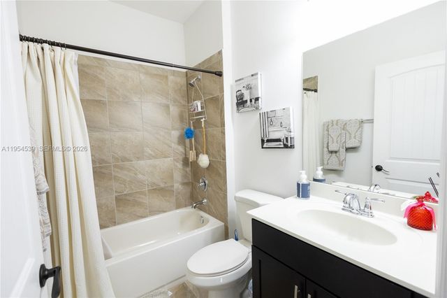 2133 NW 14th Place, Homestead, FL 33030