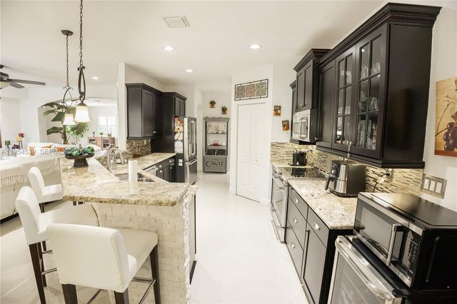 2133 NW 14th Place, Homestead, FL 33030