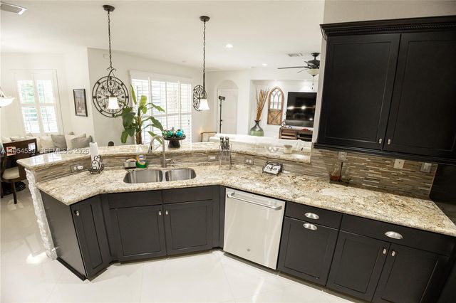 2133 NW 14th Place, Homestead, FL 33030