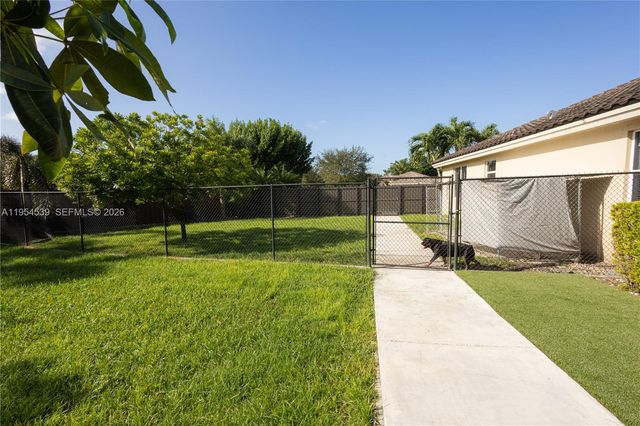 2133 NW 14th Place, Homestead, FL 33030