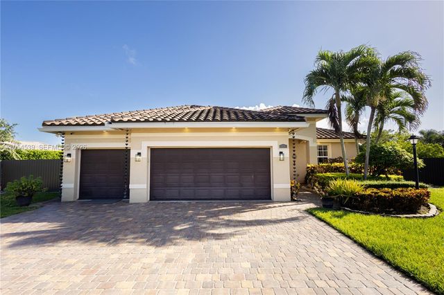 2133 NW 14th Place, Homestead, FL 33030
