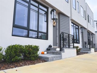 233 8TH STREET N, St Petersburg, FL 33701