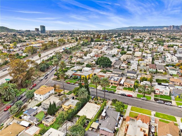 2428 S Dunsmuir, Los Angeles, CA 90016