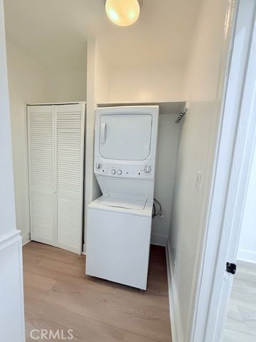 2428 S Dunsmuir, Los Angeles, CA 90016