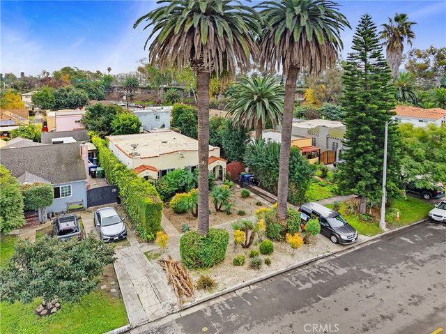 2428 S Dunsmuir, Los Angeles, CA 90016