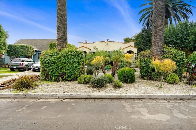 2428 S Dunsmuir, Los Angeles, CA 90016