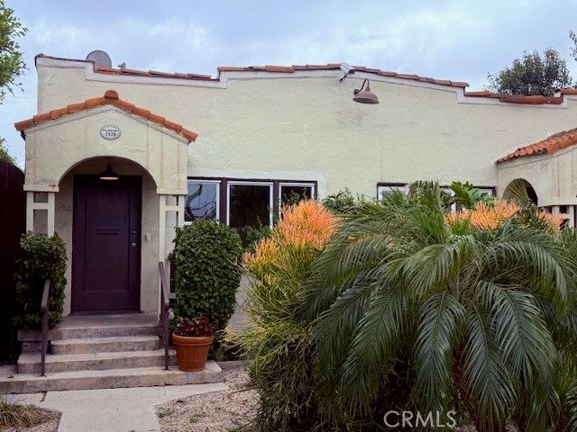2428 S Dunsmuir, Los Angeles, CA 90016