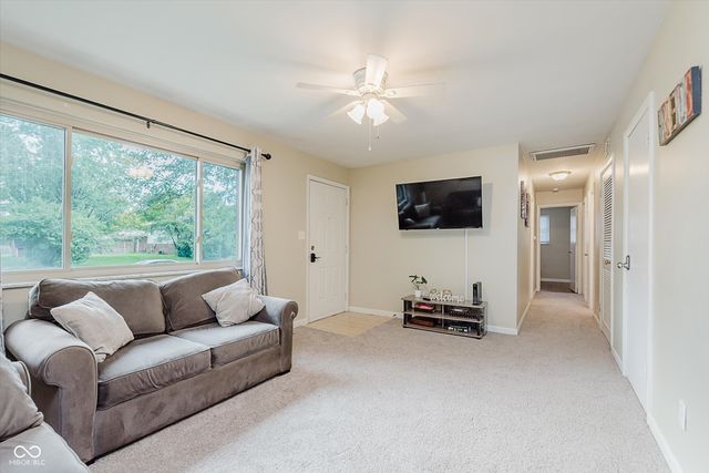 5 Whitewood Court, Beech Grove, IN 46107