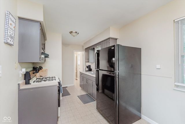 5 Whitewood Court, Beech Grove, IN 46107