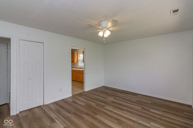 380 Parkway Street, Whiteland, IN 46184