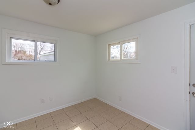 380 Parkway Street, Whiteland, IN 46184