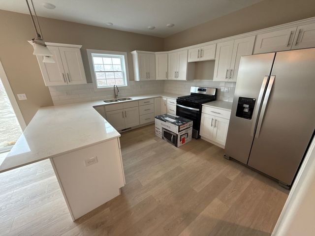 1411 Warwick Drive, Savoy, IL 61874