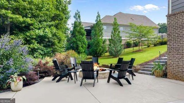 731 Creekside Bend, Alpharetta, GA 30004