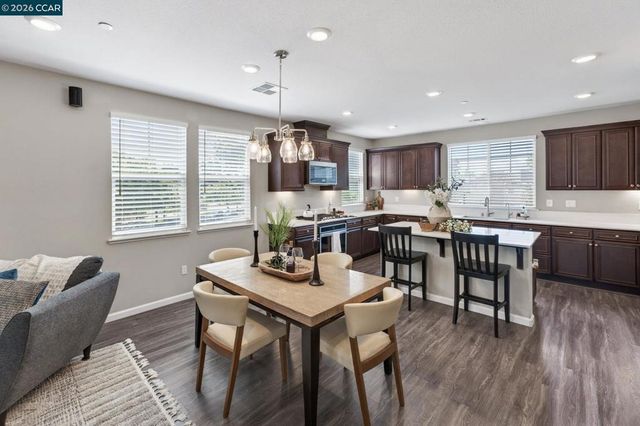 24552 Autumn Mist Way, Hayward, CA 94544