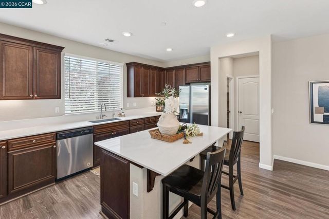 24552 Autumn Mist Way, Hayward, CA 94544