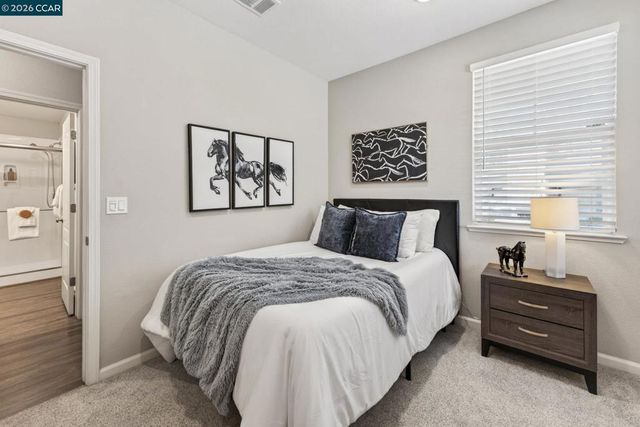 24552 Autumn Mist Way, Hayward, CA 94544