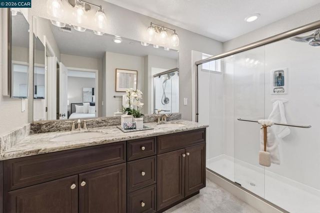 24552 Autumn Mist Way, Hayward, CA 94544