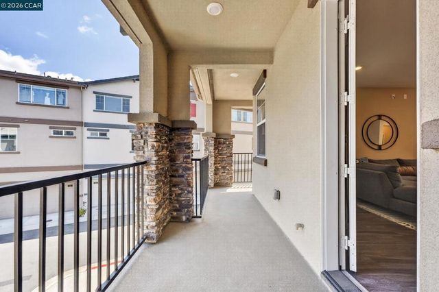 24552 Autumn Mist Way, Hayward, CA 94544