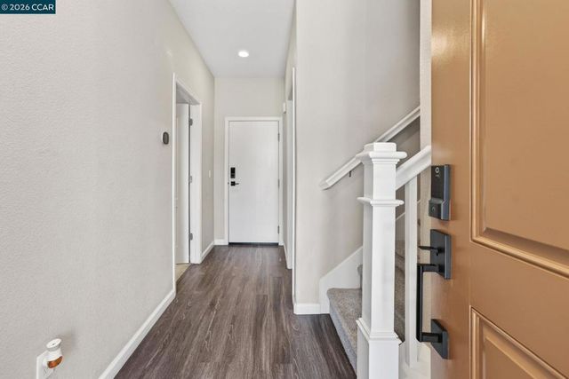24552 Autumn Mist Way, Hayward, CA 94544