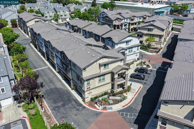 24552 Autumn Mist Way, Hayward, CA 94544