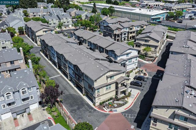 24552 Autumn Mist Way, Hayward, CA 94544