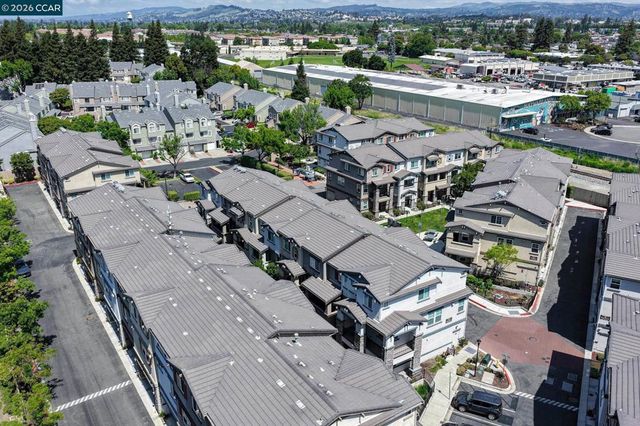 24552 Autumn Mist Way, Hayward, CA 94544