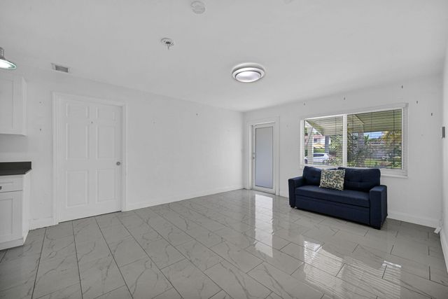 2933 NE 12th Terrace, Pompano Beach, FL 33064