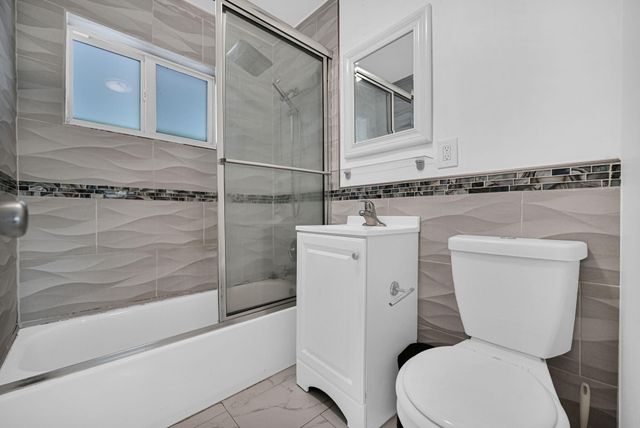 2933 NE 12th Terrace, Pompano Beach, FL 33064