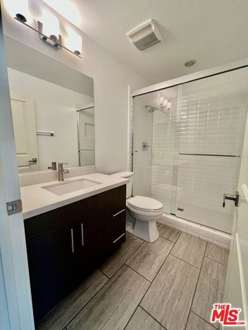 5849 S Sparrow Court, Los Angeles, CA 90094