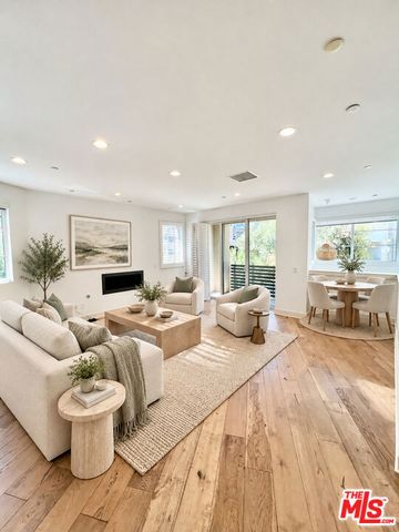 5849 S Sparrow Court, Los Angeles, CA 90094