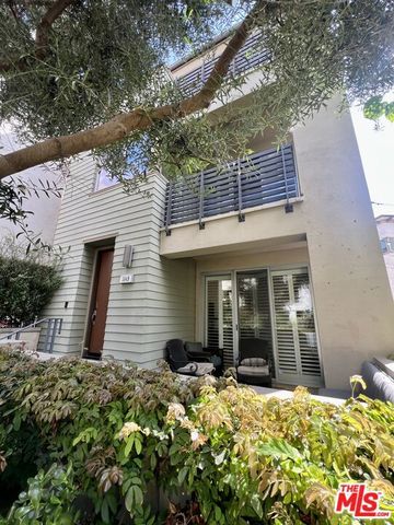 5849 S Sparrow Court, Los Angeles, CA 90094