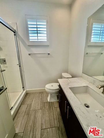 5849 S Sparrow Court, Los Angeles, CA 90094