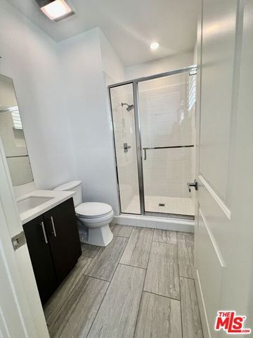5849 S Sparrow Court, Los Angeles, CA 90094