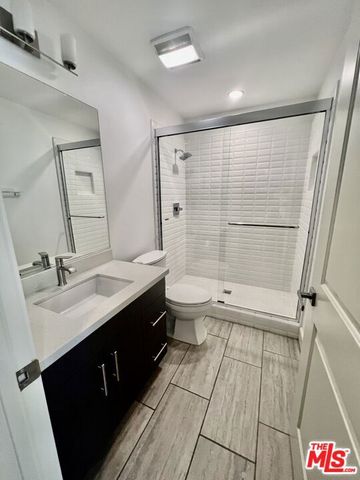 5849 S Sparrow Court, Los Angeles, CA 90094
