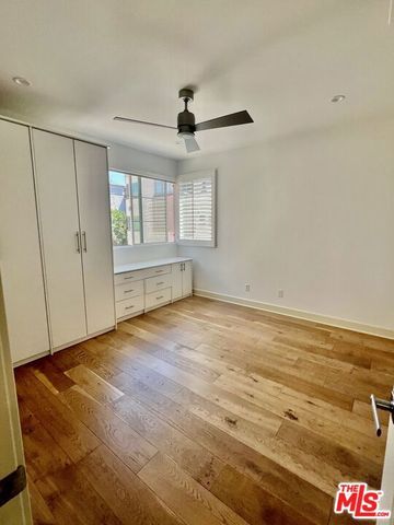 5849 S Sparrow Court, Los Angeles, CA 90094
