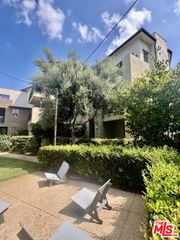 5849 S Sparrow Court, Los Angeles, CA 90094