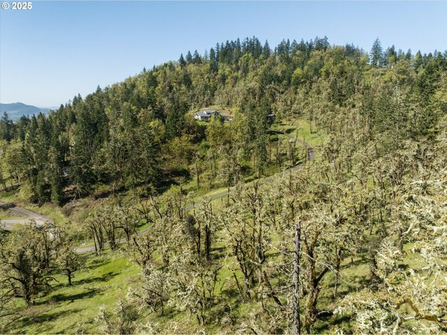 Oakshire Dr 11, Springfield, OR 97478