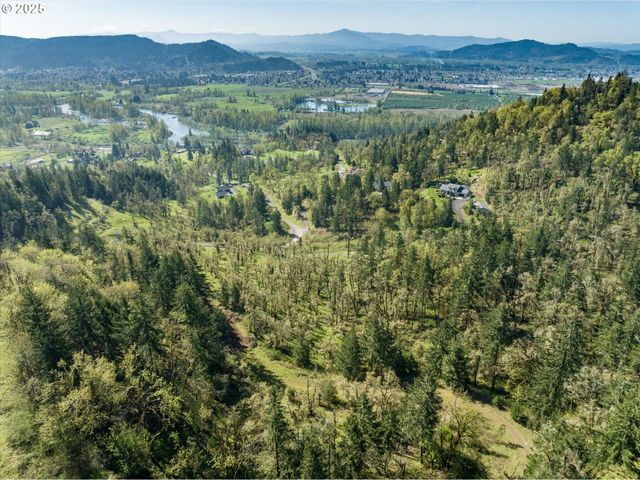 Oakshire Dr 11, Springfield, OR 97478