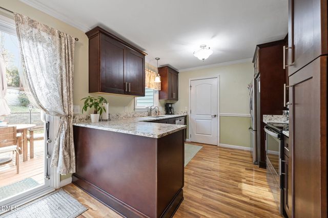 212 Esquire Lane, Cary, NC 27513