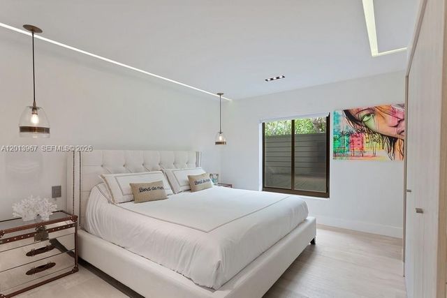 7972 Biscayne Point Cir, Miami Beach, FL 33141