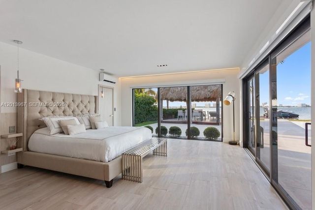 7972 Biscayne Point Cir, Miami Beach, FL 33141