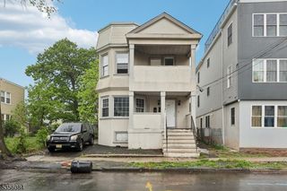 149 Dewey St, Newark City, NJ 07112
