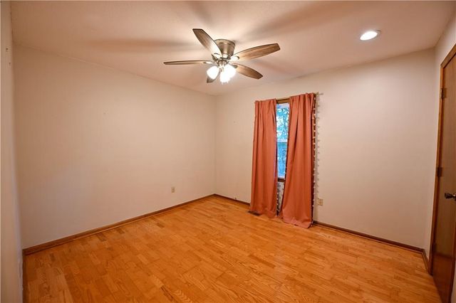 15529 W 83rd Terrace, Lenexa, KS 66219