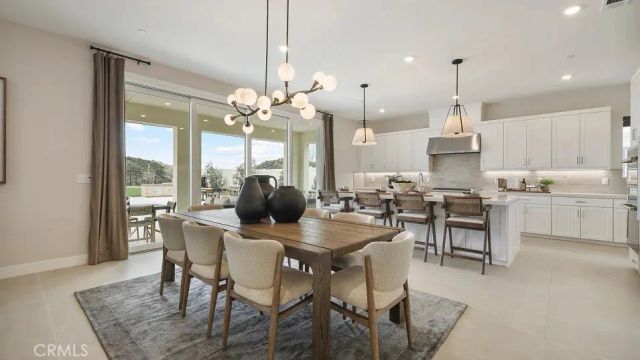 24313 Camino Oceano, Valencia, CA 91354